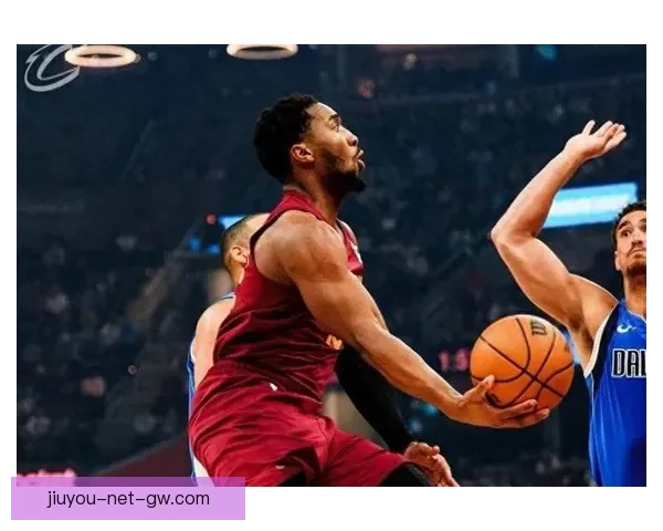 阿伦复出助力骑士内线 阿特金森称可攻防兼备成核心力量